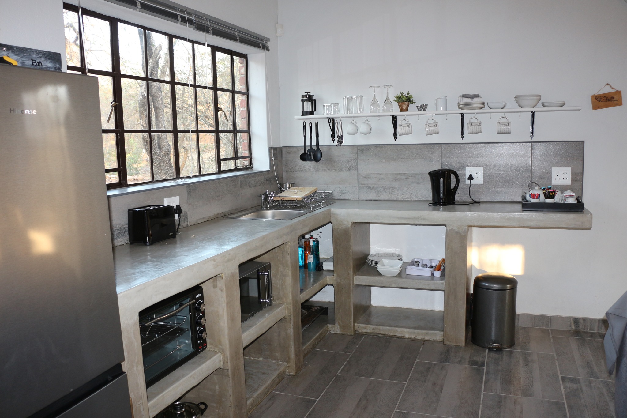 Tourism-Friendly-Villa-De-Leeu-Self-Catering-Kitchen